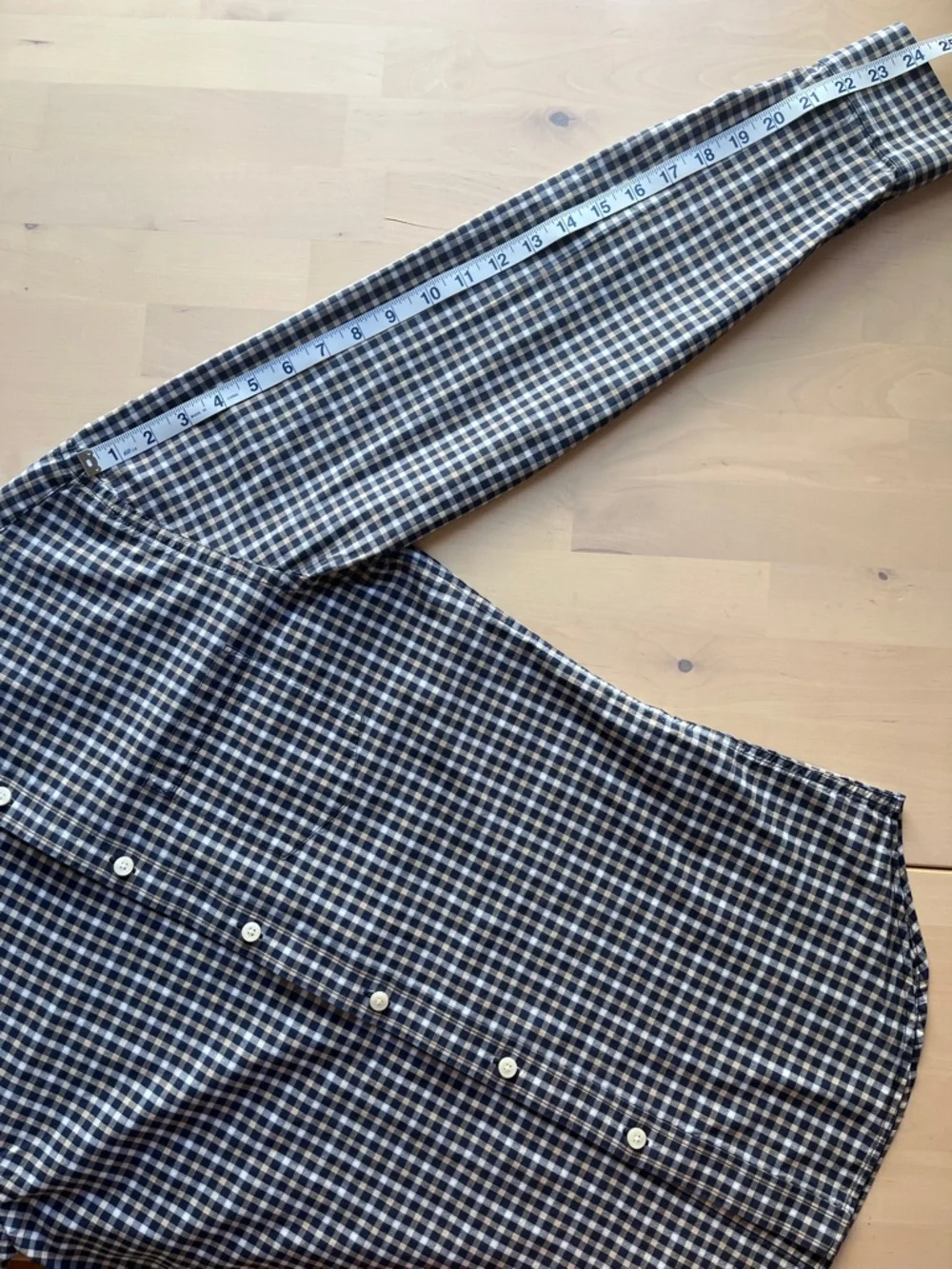 Banana Republic Soft Wash Tailored Slim Fit shirt